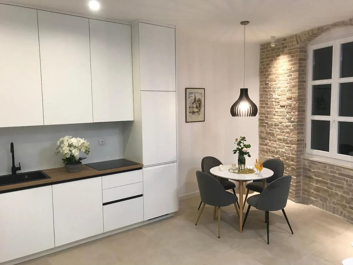 Central Park Residence Split