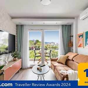  Apartamento Exquisite Couples Delight With Free Bikes & Parking